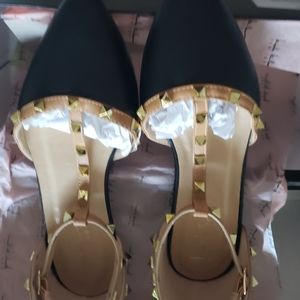 Nicole Miller,New York,Ashley Studded Ballet Flat,never worn Size 9 Black Pebble